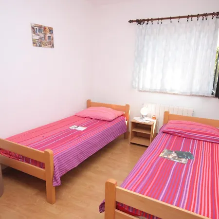 With Parking Space - 6932 Umag