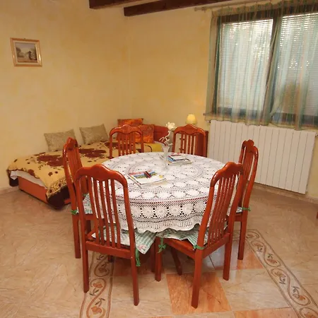 With Parking Space - 6932 Apartmán Umag